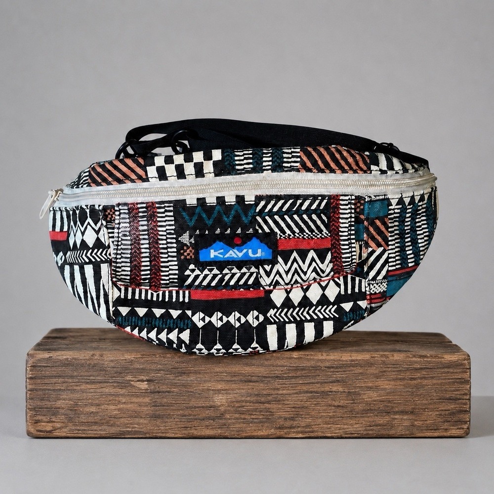 KAVU Stroll Around Belt Bag Pyramid Stack Aztec Fanny Pack Canvas Hip Bag 2018